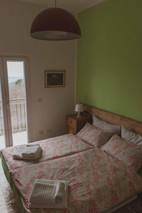 Bed And Breakfast Humus Sapiens Castiglione Chiavarese Luaran gambar